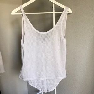 LULULEMON HIGH/LOW TOP